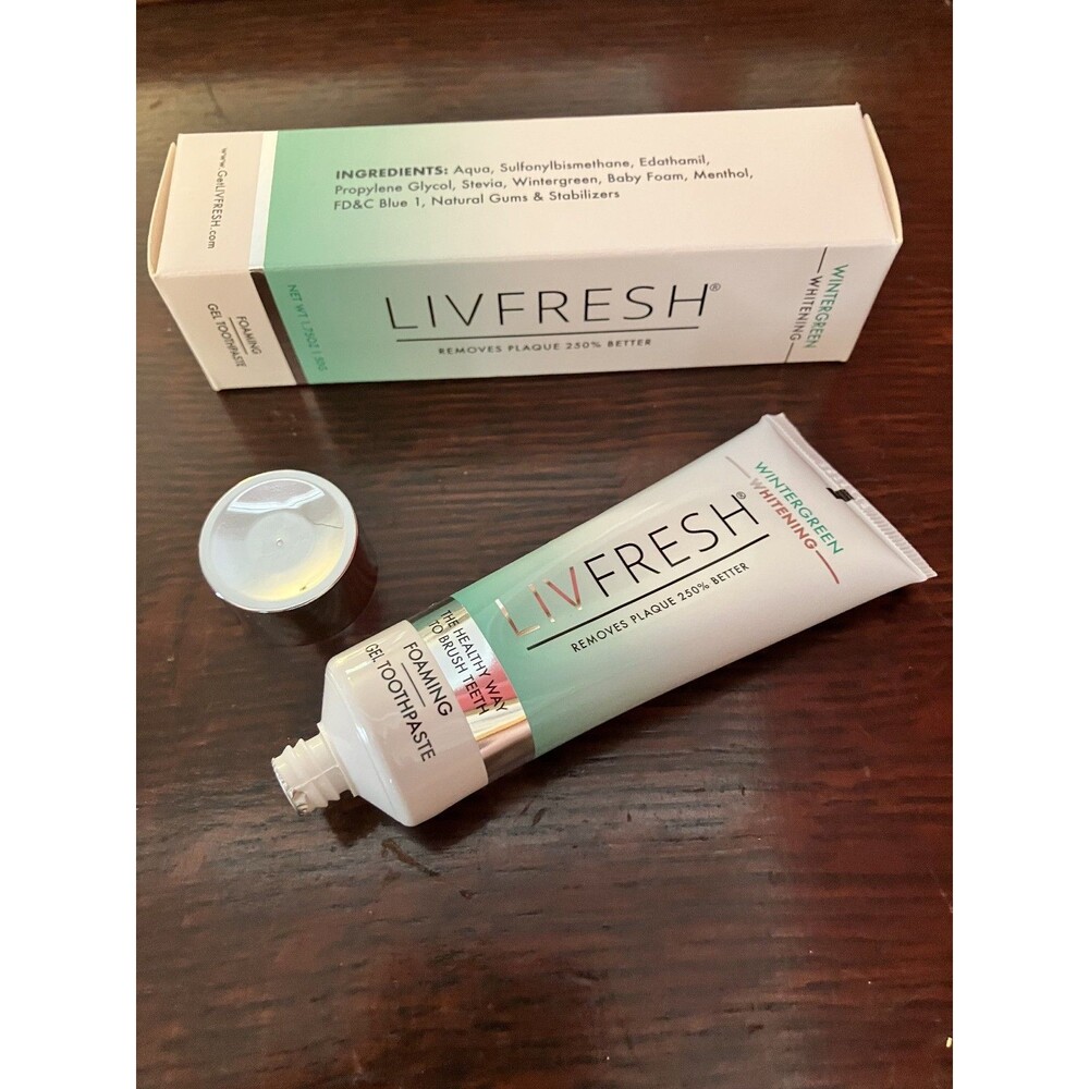 LIVFRESH Wintergreen Whitening Foaming Gel Toothpaste 1.75 oz 50g NIB x 9/2028